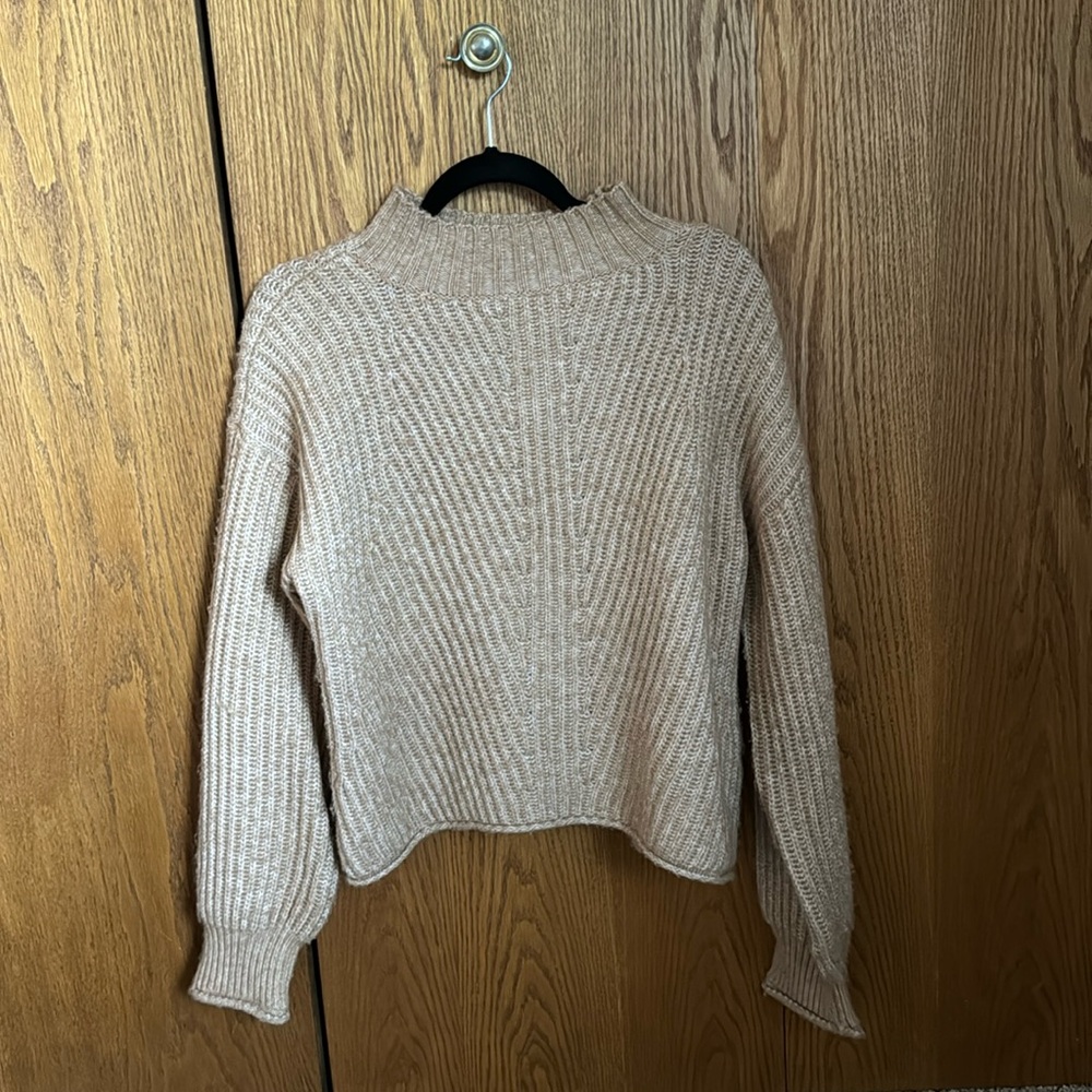 Brand: SO - Size: Large - Color: Tan